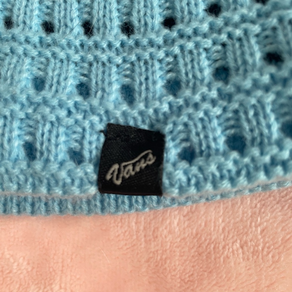 ๐น๐VANS Knit Beanie ๐๐น NWOT - Picture 3 of 4